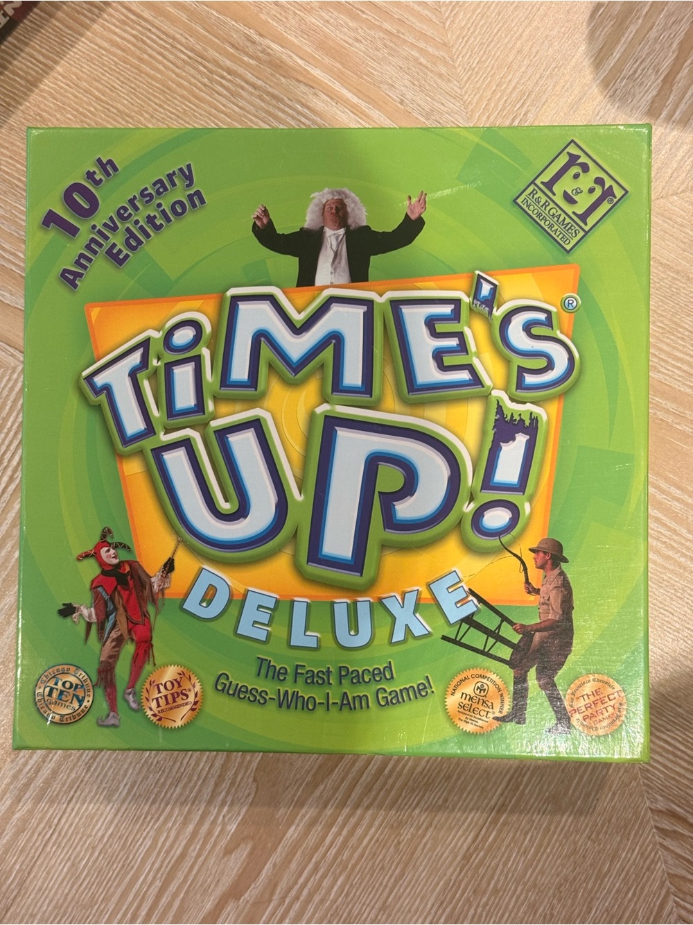 Hasbro Time's Up! Deluxe Kids Party Game - Green & Yellow Box